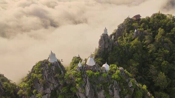 泰国南邦省的巴特福帕登寺