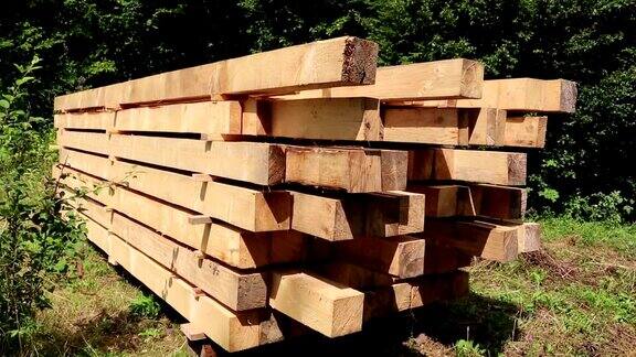建造木屋用的木方木材