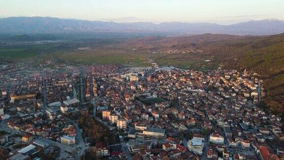 鸟瞰保加利亚佩特里奇镇