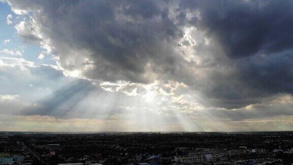 太阳光线穿过云层的时间间隔