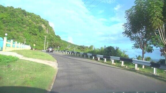 博恩博兰戈街一条横跨苏拉威西-哥伦达罗的公路通往北苏拉威西的博朗蒙贡多塞拉坦摄政