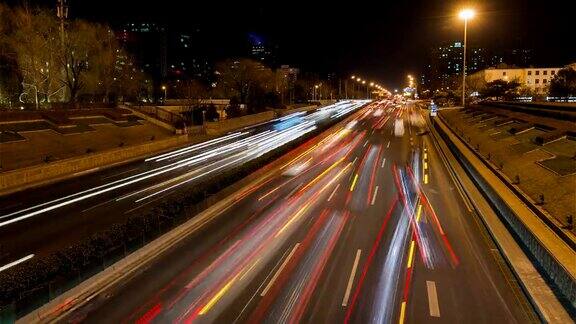 时间流逝北京城市公路夜间交通状况
