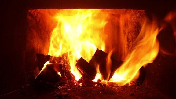 燃烧的火舒适放松的壁炉电视屏幕保护程序特写镜头
