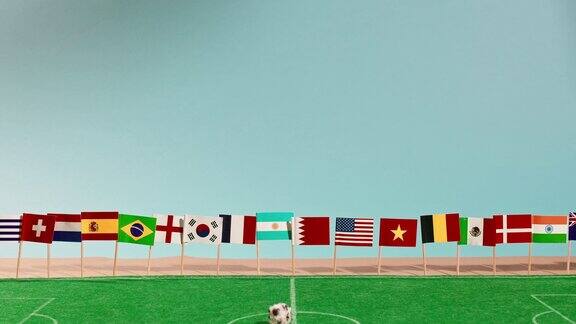 世界杯旗帜悬挂在微型球场上