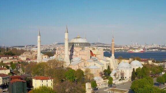 伊斯坦布尔城市海和圣索菲亚鸟瞰图7
