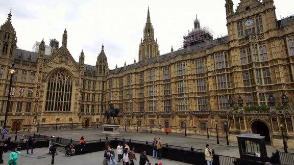 无人机俯瞰英国伦敦议会大厦威斯敏斯特宫