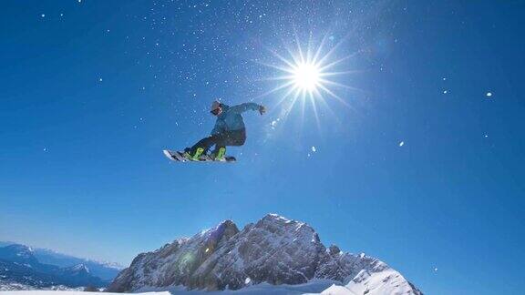 SLOMO专业滑雪板跳过踢