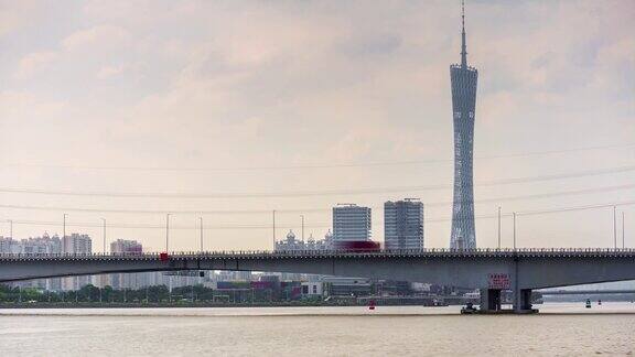 阳光明媚的一天广州市广州塔河湾大桥全景4k时间流逝中国