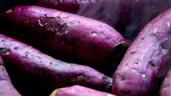 红薯是热蒸熟的