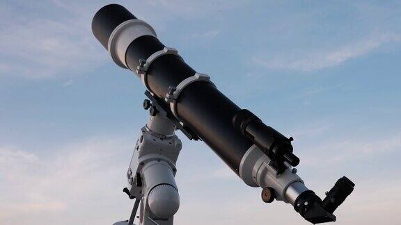 天文望远镜和天空的轮廓