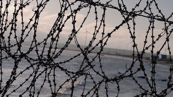 铁丝网海边有铁丝网栅栏