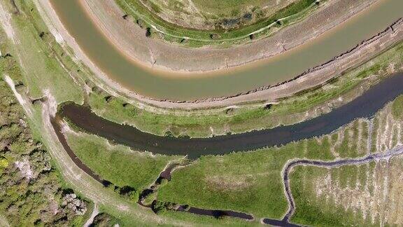 Cuckmere河的无人机录像