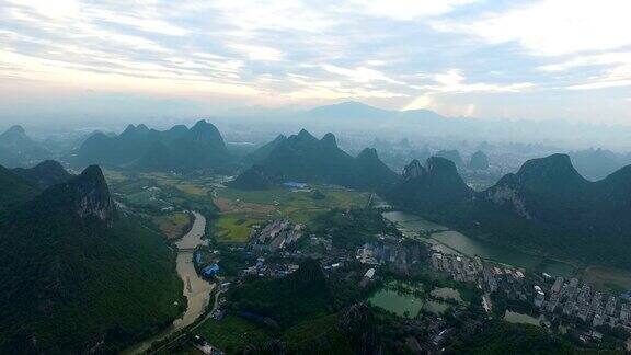 日落喀斯特地区桂林中国