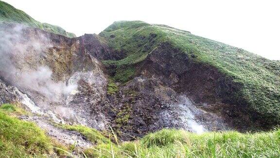 台湾拍摄的4KA冒烟火山口碎片