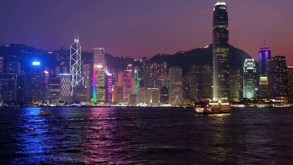 暮色中的香港城市景观