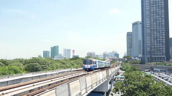 城市电力空中列车