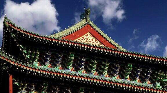 Zhengyangmen门(前门)这个著名的大门位于中国北京天安门广场的南面