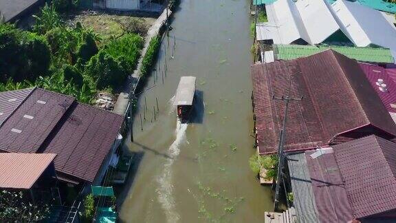 泰国Ratchaburi省疫情期间的Damnoen水上市场