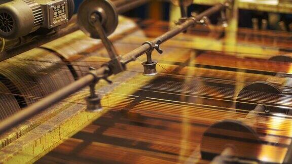 在工业工厂制造铜线生产铜电缆