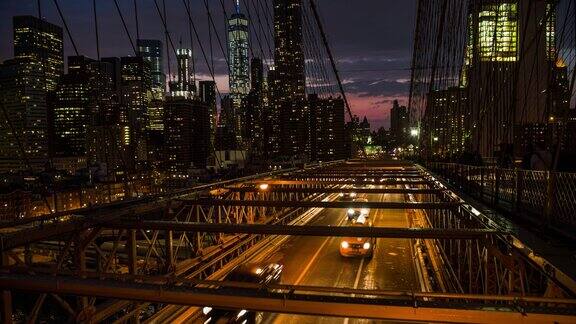纽约市-布鲁克林大桥上的交通状况