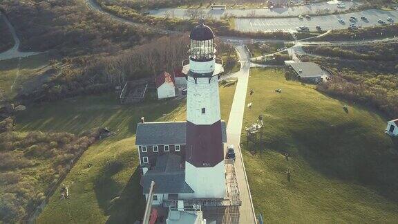 航拍的蒙托克角灯塔博物馆在岸边纽约