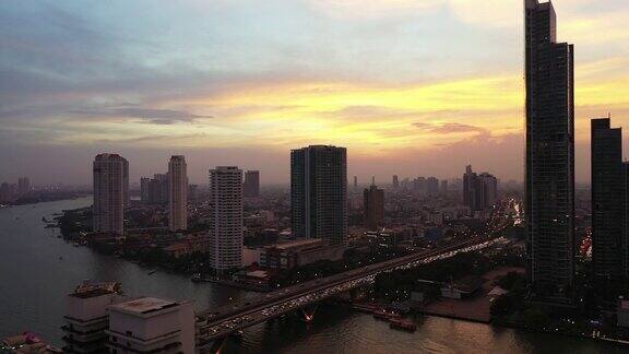 曼谷市傍晚鸟瞰图湄南河曼谷泰国