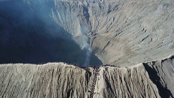 印度尼西亚东爪哇的布罗莫火山口无人机拍摄