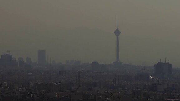德黑兰的城市风景与米拉德塔