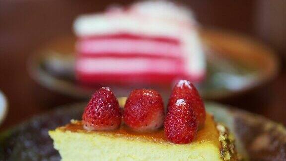 蛋糕拼盘草莓芝士蛋糕提拉米苏红丝绒