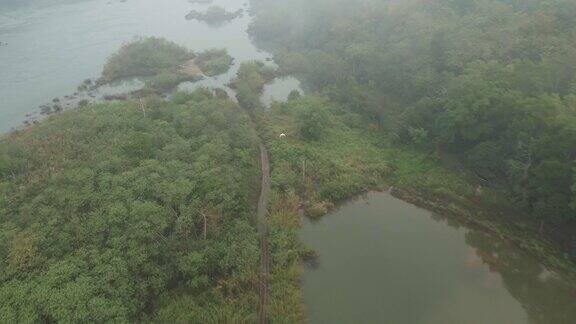 湄公河沿岸的荒野中国云南西双版纳