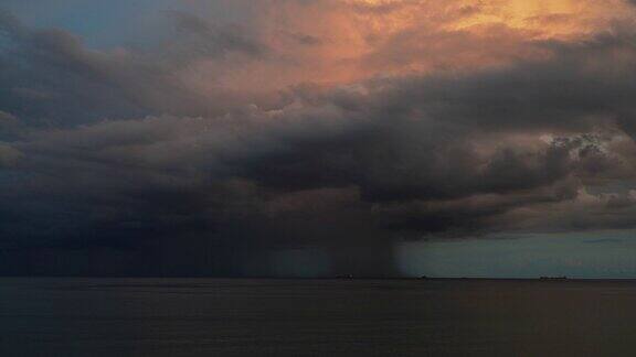 海面上暴风雨即将来临