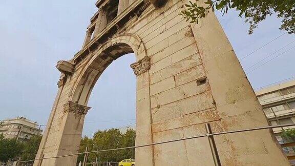 希腊雅典古老的纪念性大门哈德良拱门观光