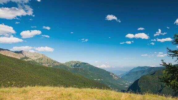意大利阿尔卑斯山夏季的时间流逝