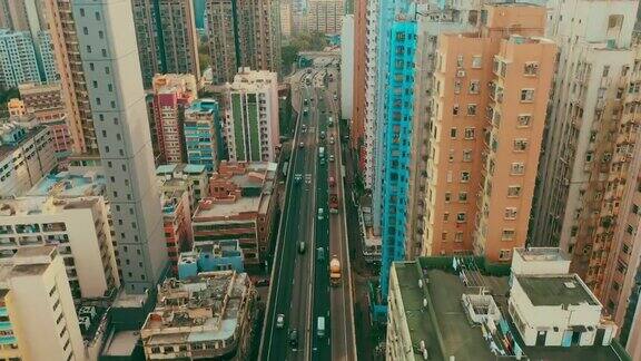 俯瞰香港风景秀丽的城市道路交通建筑
