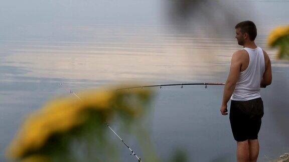 人是钓鱼