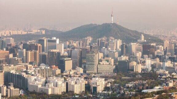 延时:韩国首尔市中心摩天大楼的鸟瞰图