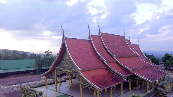 位于泰国乌汶府的诗琳通佛寺