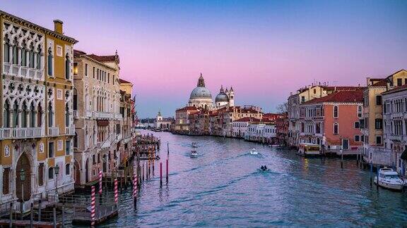 威尼斯大运河的黄昏