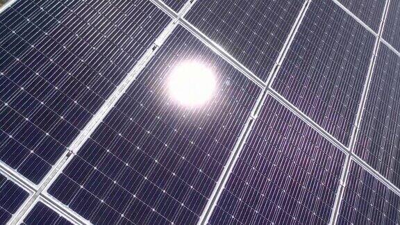 鸟瞰图的太阳能农场生产清洁可再生的太阳能工业景观