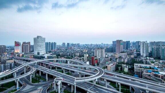 现代城市和交通成都日夜时光流逝