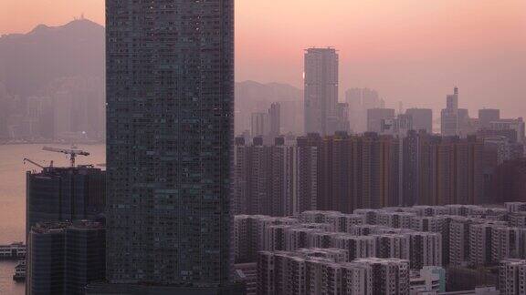香港航拍v22飞越九龙湾一览都市日落美景影视城