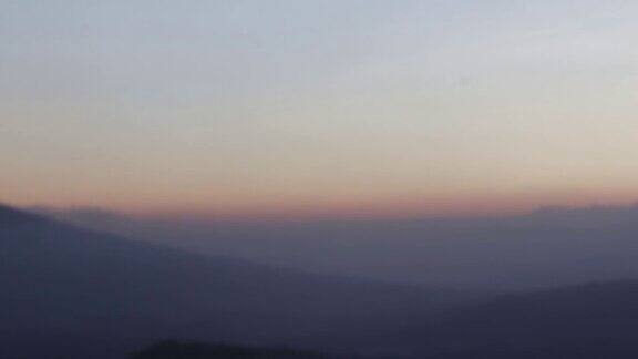 火山景观危地马拉火山在日落在危地马拉