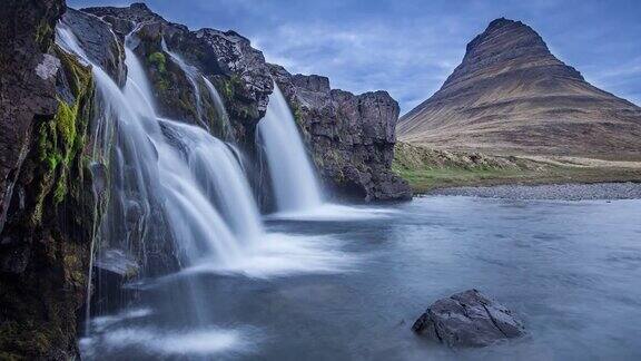 冰岛4K延时摄影瀑布和名山冰岛北部的Kirkjufellsfoss和Kirkjufell自然景观