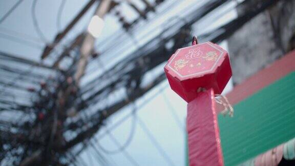 春节爆竹用于宣布周年庆祝新年
