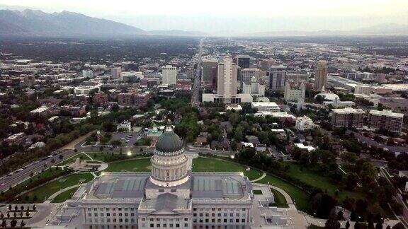 城市景观与州议会大厦