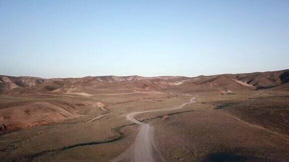 被遗弃的沙漠公路沙漠道路