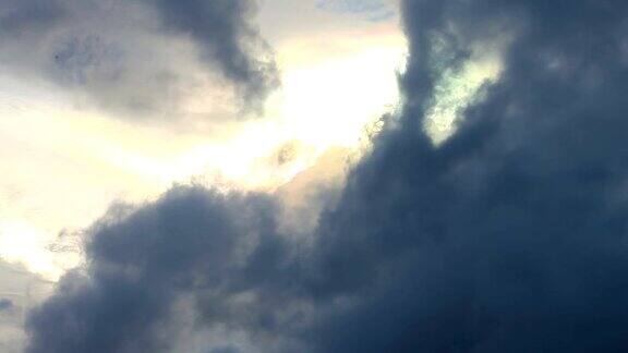 风暴云对太阳光束彩虹云景延时