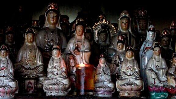中国古代观世音菩萨的瓷像