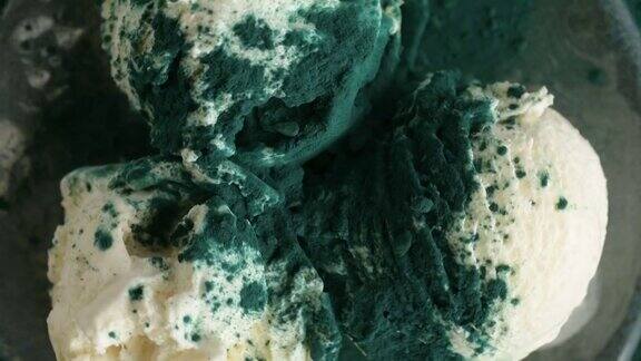 冰淇淋螺旋藻粉从上面看
