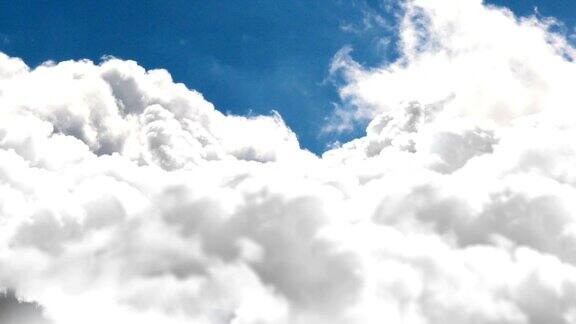 飞越云端可循环的云景背景动画